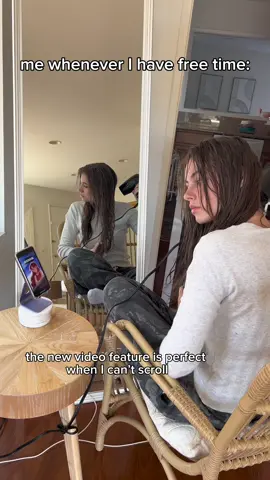 been absolutely obsessed with @WEBTOON recently, especially the new video episode feature #WEBTOONPartner