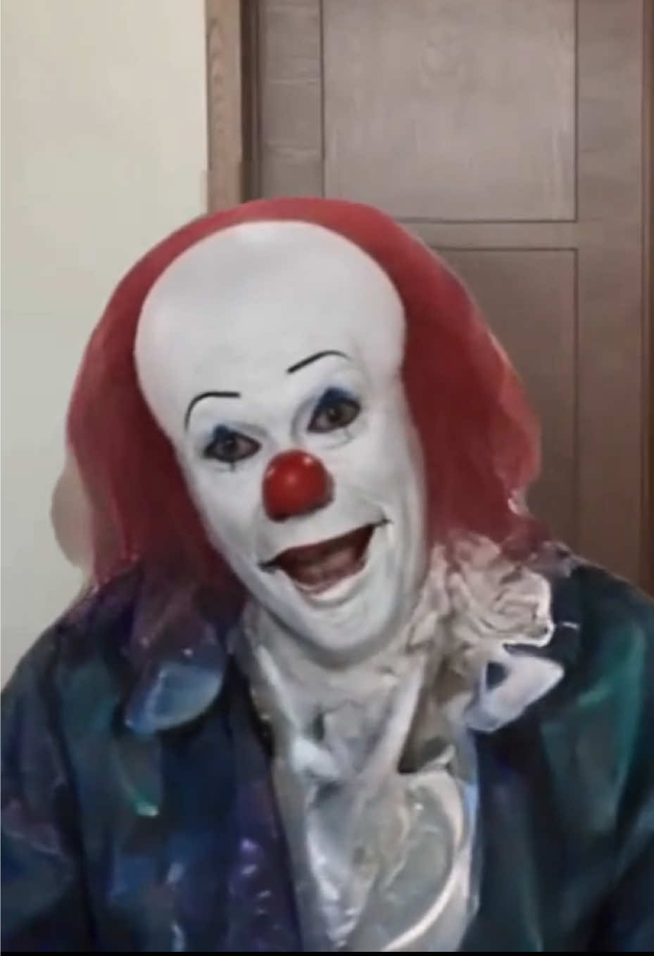 Haremos una fiesta 🥳 . . . #esosuarez #paolasuarez #paolitasuarez #chistesuarez #depresionsuarez 