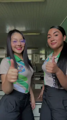 La amo amiga#amigas🤞🏻💕 #trendingvideo #viraltiktok #paratiiiiiiiiiiiiiiiiiiiiiiiiiiiiiii #loqueras😜😂 