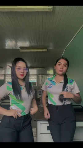 Ea ea ea#amigas🤞🏻💕 #trendingvideo #viraltiktok #loqueras😜😂 