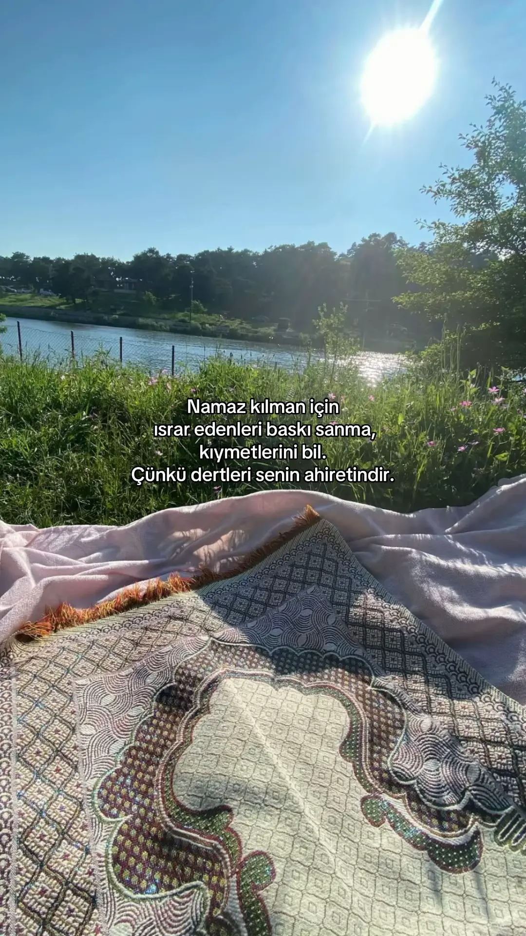 Namaza çağıran ses, seni cennete çağırıyordur.