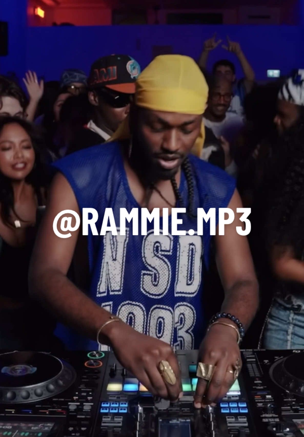 You think the crowd passed the vibe check with @rammie.mp3 at @playgrndseries 🔥🕺👯‍♀️ #djset #dj #djremix #fypシ #mashups 