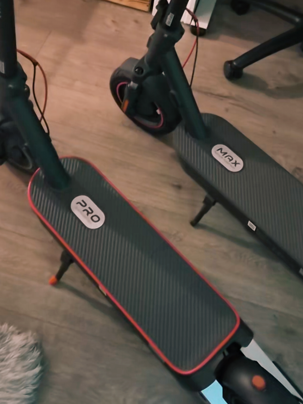 Petit plaisir d'un couple qui aime se balader ensemble ❤️‍🔥 Prochainement présentations des 2 trottinettes sur la chaîne YT 