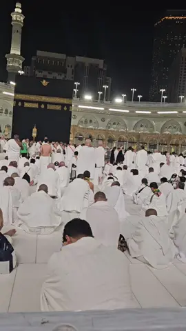 TAHAJJUD AZAN IN MATAAF  MAKKAH TUL MUKARRAMAH  Aabi uk 🇬🇧 Travelling world  Subhaanallah Heart Touching ❤️  Azan Of Tahajjud from Mataaf,  Makkah tul Mukarramah May Allah bless everyone 🙏 with this peaceful moment Ameen ✨️ 🙏 💖  #Makkah #AzanTahajjud #Mataaf  #MasjadeAlHaram #ViralVideo 