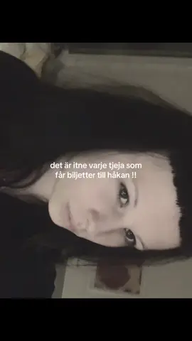 ses på avicii 13e mars !! följ mej puzz @mrs hurricane ignorera drippen tack de min pyjamaströja jag lyssnar inte på kiss #håkanhellström #fördig #håkan #fyp #lycklig 