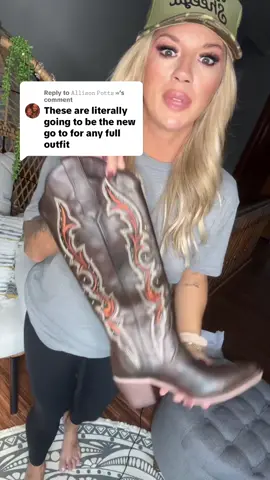 Replying to @𝙰𝚕𝚕𝚒𝚜𝚘𝚗 𝙿𝚘𝚝𝚝𝚜 ༯ #fallboots #countryconcertoutfit #boottok 