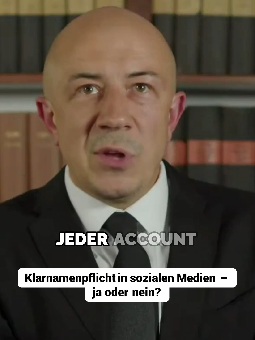 Sollten alle social Media Accounts mit dem Ausweis verknüpft sein? #grubwinkler #anwalt #socialmedia #ausweis #fachanwalt #strafrecht