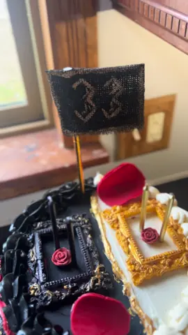 Clair Obscur Expedition 33 Birthday cake! 🖼️ ⚜️🥀#clairobscurexpedition33 #gameoftheyear  @Clair Obscur: Expedition 33 