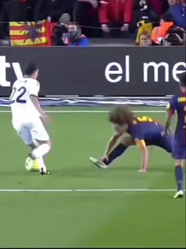 Quand les joueurs du Real Madrid humilient ceux du Barça #REALMADRID #footballtiktok #footballedit #senegalaise_tik_tok #barcelona 