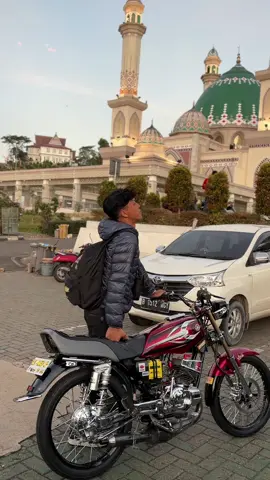 aku,rx king&masjid agung di pagi hari🥰#rxkingstylemedan #sipirok #masjidagungsyahrunnursipirok #fypp #stylemedan #2stroke 