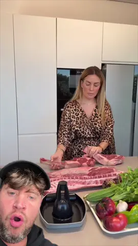 #duet WHY DONT I EVER HAVE BBQS LIKE THIS ? - @Velcheva Julia - IG - richardsalesofficial #viral #xyzbca #FYP 