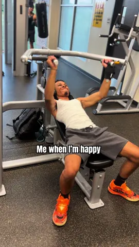 Heeeee’s back #gymcontentcreator #upperbodyworkouts #liftingweights #lockedin #lockedin 