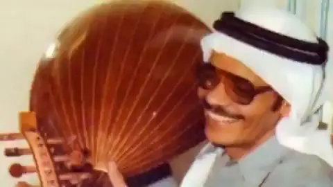 ودي حروف الكلام م تختفي ما بيننا اتمنى اقول للناس هواك جنّة  #انا_العاشق #طلال_مداح #قيثارة_الشرق #صوت_الارض #اكسبلور 