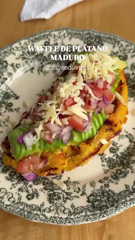 Una receta 20/10!! Waffles de plátano maduro con 2 ingredientes😍 #comida #recetas 