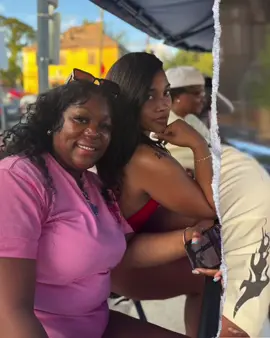 Our Texans might be 0-3… but at Trill? We don’t take no losses! 😤👏🏾 Nah but forreal… @houstontexans WTF WE DOING BRUH? 😩 Anyways…😅 📍Tag your crew 📆 Lock in your tour 💥 Catch a dub with us this weekend #TrillOnWheels #HTownVibes #HoustonTexans #thingstodoinhouston #houstonnightlife   