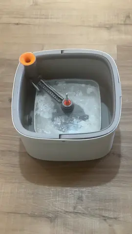 Deep clean made simple ✨ The No Midi Spin Mop Bucket Set keeps clean and dirty water separate, with a 360° rotating head that tackles every corner with ease 🧼💧 #NoMidiSpinMop #SmartCleaning #360Mop #HomeEssential #TikTokShopCreatorPicks @BOMIDI US 