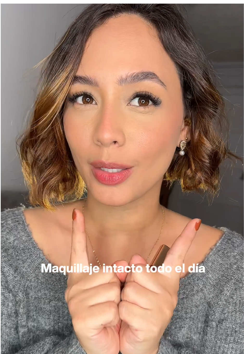 Tips para que tu maquillaje dure todo el día.🤝 #trendyshopmaquillaje #maquillajetrendyshop #tips #maquillajeintacto 