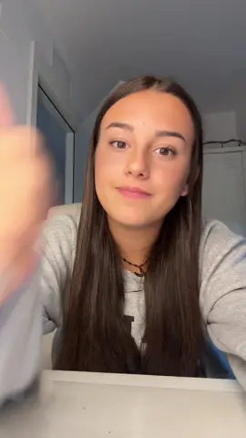 seguramente lo borre pero una amiga m dijo q tenía q hacer más videos hablando sobre mi vida así q aquí va 😁😁@☽ 