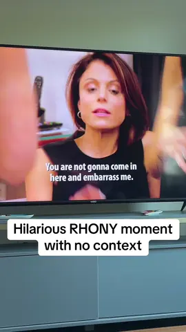 The snoopy scarf #rhony #realhousewivesofnewyork #bethennyfrankel #bravotv #dorinda 