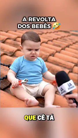#creatorsearchinsights Os bebês mais revoltados da Internet passando pra te animar 🤣🤣 Segue a gente 👉 Compartilha com um amigo 👊 #bebesfofos #humor #viral #bebes 