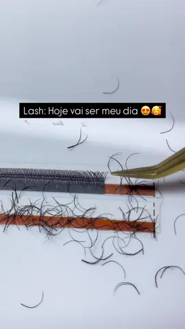 A vida da Lash não é fácil 😅 #lash #lashextensions #extensaodecilios 
