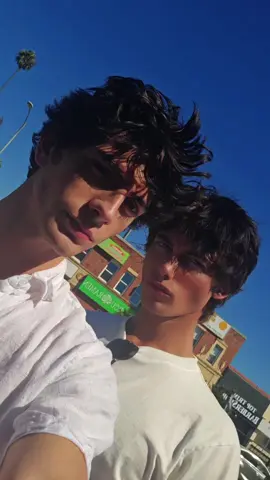 @hullo  #looksmax 