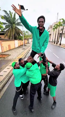 Crée ta propre chorégraphie seul ou avec ton groupe et gagne les 500 milles fcfa mais attention oublie pas de mettre « #Atassa500k » en description pour qu’on voit ta vidéo  C’est ma mère @MOI 🥰  qui a sponsorisé 😍😍 @AFRO-MITON 🔥