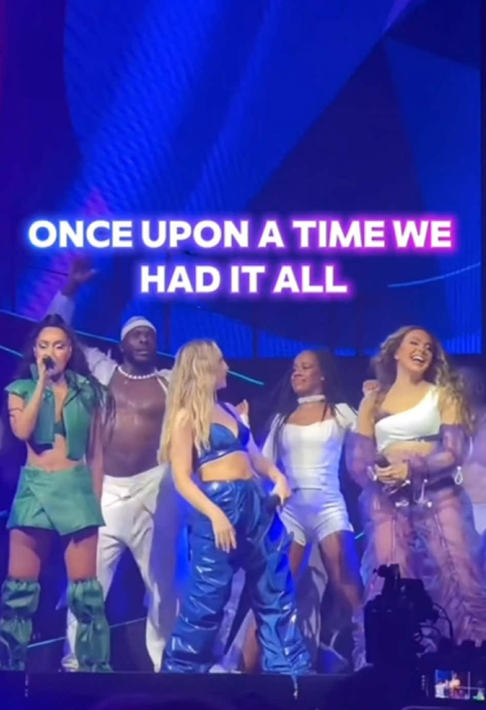 I miss them together so much 💜 Little Mix Forever  #littlemix #perrieedwards #jadethirlwall #leighannepinnock #littlemixforever 