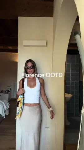 new olivia dean tomorrow yay!!! #florence #italy #florenceoutfit #fyp #scarf 