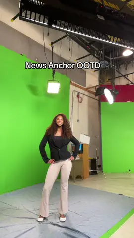 Just something simple☺️ #OOTD #fyp #newsanchor #falloutfitinspo #journalist 