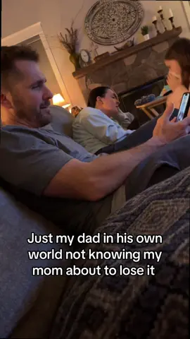 He could not be any more oblivious #dad #fyp #funny #mom #parenting  