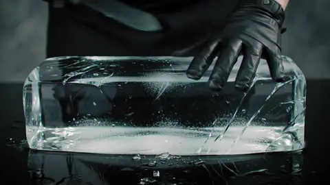 ice cutting 🥶 🧊#asmr #veo3 #fyp #ai #icecube 