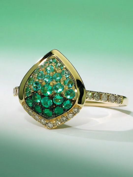 Inoava.com_Emerald_Ombré_Wrapped_Ring_1/10_CT_TW Diamonds_14K_Honey_Gold@lnoavacom