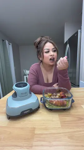 The Crispi just earned its place on my kitchen counter. #ninjapartner less time, less dishes, just crispy on the outside, juicy on the inside. A non-toxic air fryer, now that’s what I’m talking about. @Ninja Kitchen #family #easydinner #newkitchengadget #ninjacrispi 