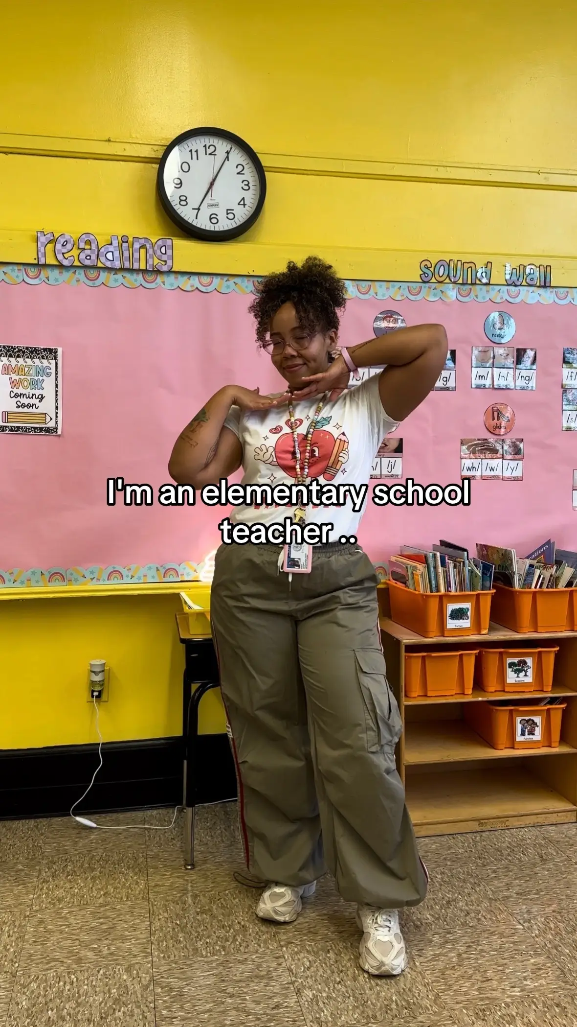 Where are my teachers who do other things outside the classroom!? I love running my own business and creating content! It can be tough managing it all sometimes but I get it done! ✨ #teacher #SmallBusiness #gymgirl #fyp 