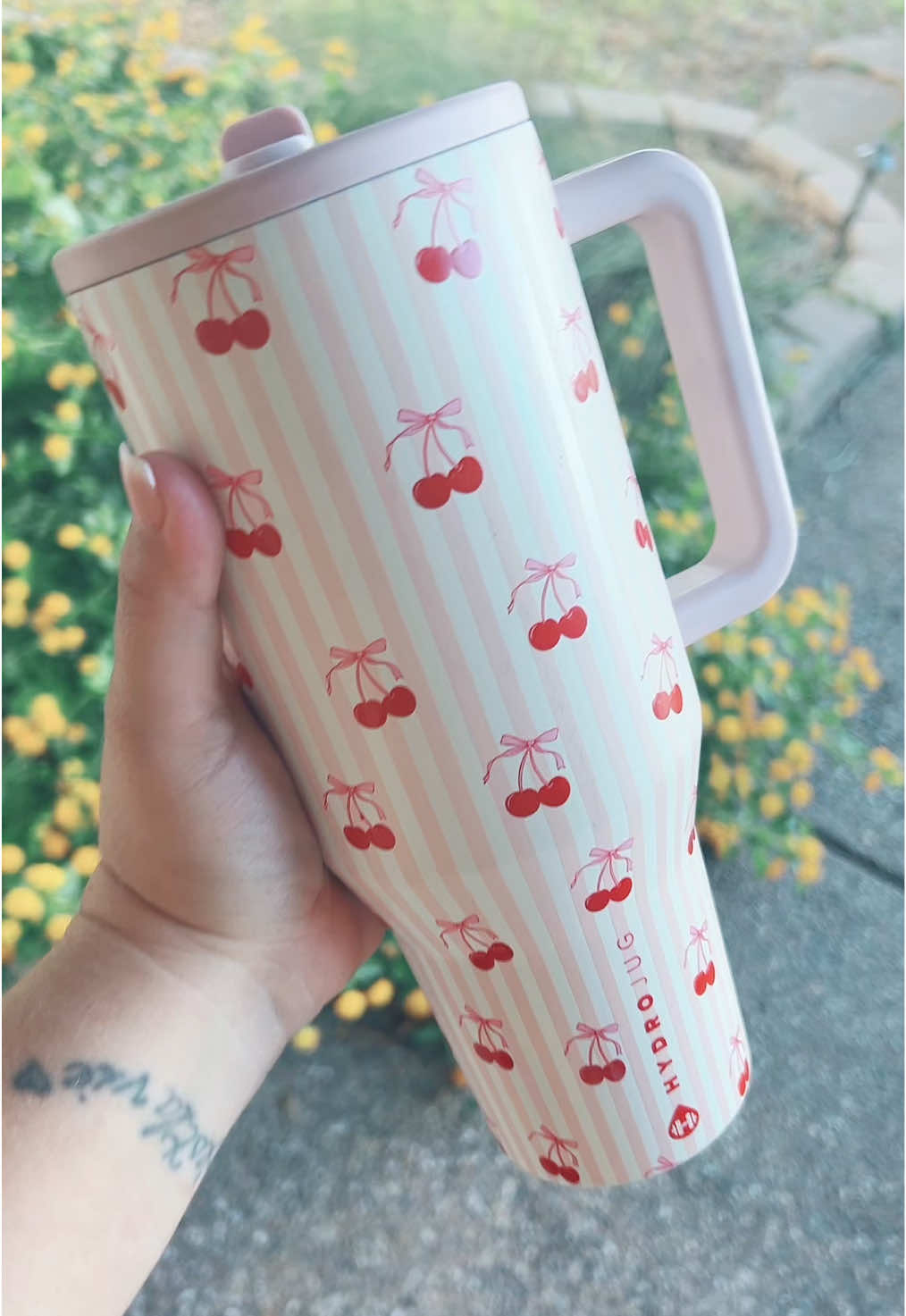 OBSESSED 🍒 #CHERRY #FYP #HYDROJUG 