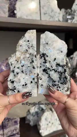 New bookends 📕  #crystalshop #halloween #BookTok #witchtok #crystals #crystalsoftiktok #tiktokshop 
