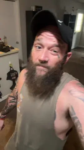 #facetats #fypシ #foryoupage #beardsoftiktok #tattoos 
