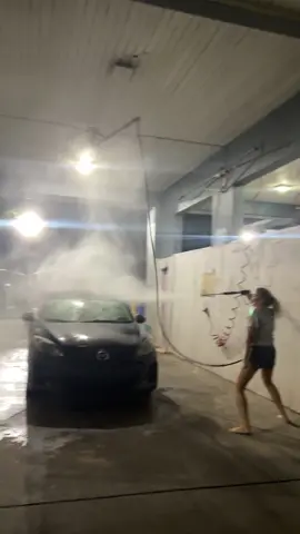 on top of cars #bestfriend #fyp  #ontopofcars @Hannah 