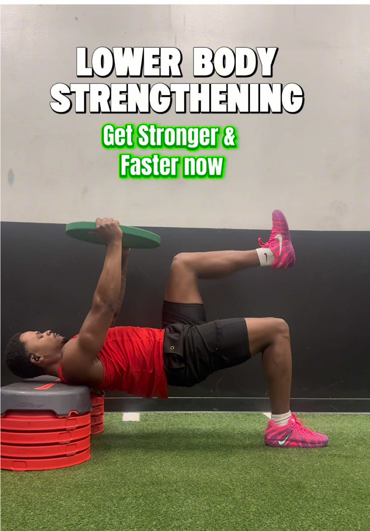 If your not doing this drill your missing out! This drill strengthens & bulletproofs glutes, hamstrings, and hip flexors which play a vital role in jumping an running fast💎💎💎  Follow for more💎✅  #explore #athlete #basketball #football #track    