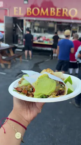 Tacos el Bombero 408 is hands down one of my favorites for all things carne asada in San Jose, CA. Fire grilled and cooked up to perfection —  you literally can’t go wrong with the tacos or loaded potatoes. The last thing I tried was the “doradito” and wow I was blown away. Sometimes the simple things are the ones that taste that much better! Check out their new location in Fremont if that’s closer or stop by on a Tuesday if it’s your first time 🔥 ✨Tacos El Bombero 408 📍1611 Monterey Rd. San Jose, CA 📍41099 Boyce Rd Fremont, CA (9am-4pm) 🗓️ Tuesday-Friday 11am-10pm 🗓️Saturday-Sunday 9am-10pm 💳 cards accepted  #tacos #tijuanastyle #sanjosefood #sjfoodie #bayareafoodie 