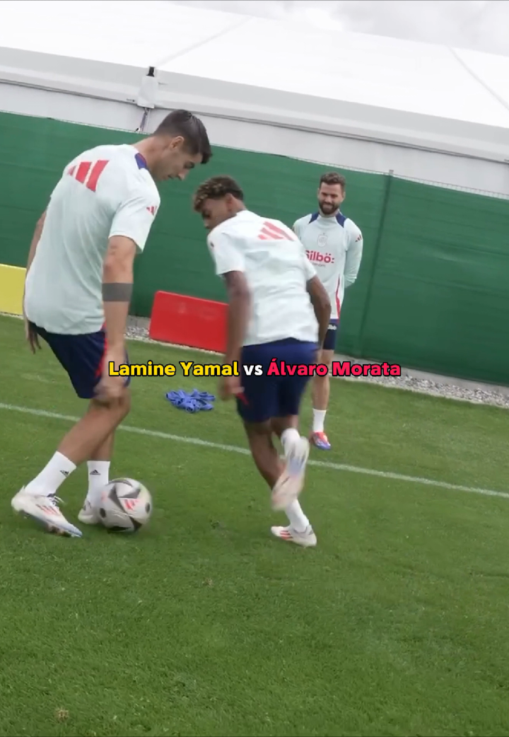 Lamine Yamal vs Álvaro Morata Skills ☠️🔥 #yamal #morata #skill #football 