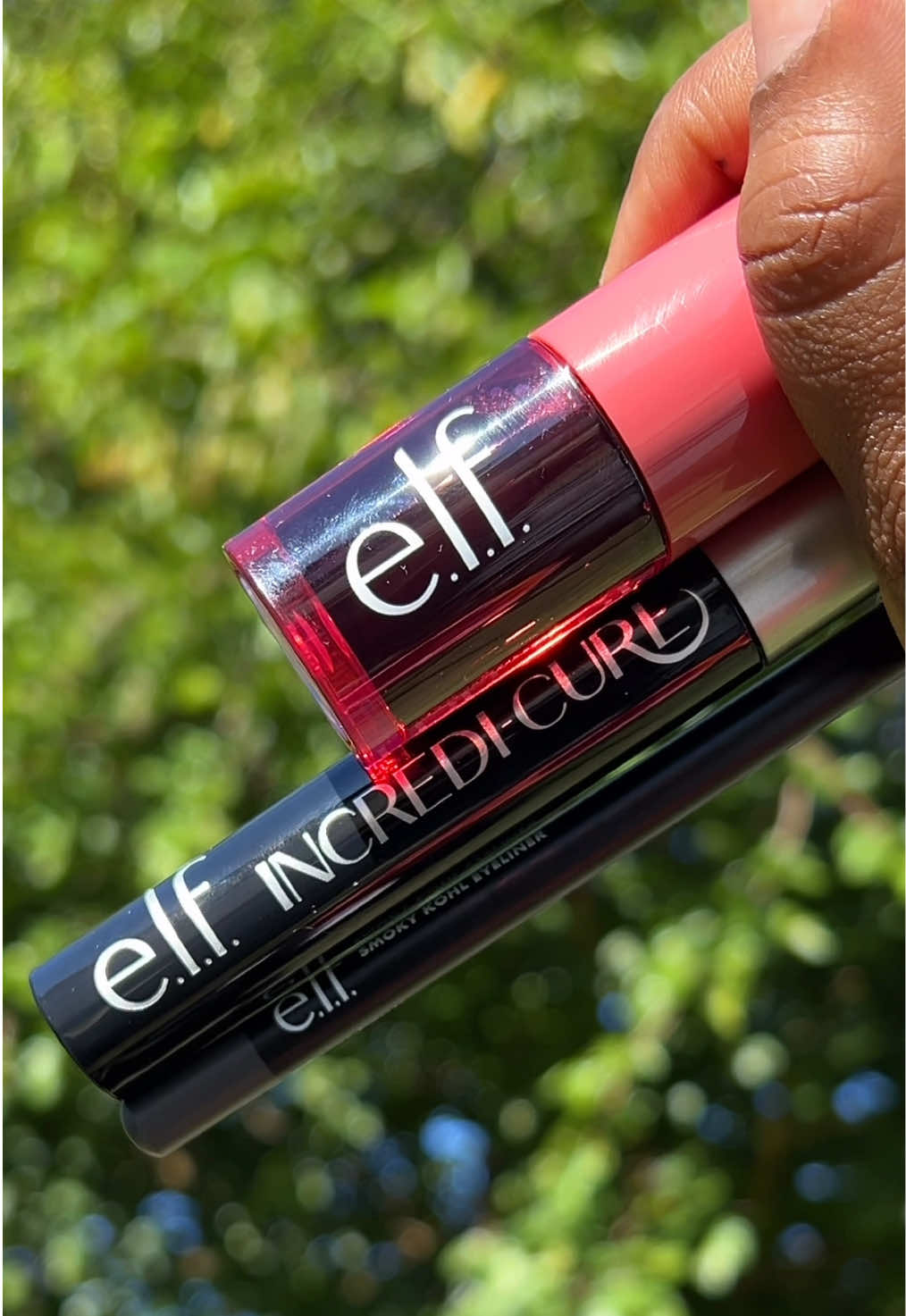 Loving my latest @e.l.f. Cosmetics he Smoky Kohl Eyeliner is perfect for soft definition, the Sheer for It Blush Tint gives the prettiest flush, and the Incredi-curl Mascara pulls it all together with lifted lashes. Affordable + effective = a win in my book 💕 @influenster  #complimentary #sheerforit #blushtint #elfcosmetics #newmakeup