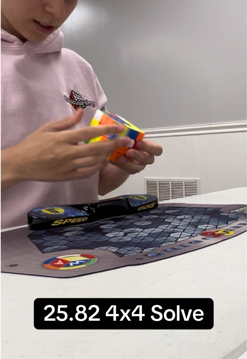 All i want is a good average and I always fail but get a really good single lol #plsgivemeagoodaverage #speedcuber 