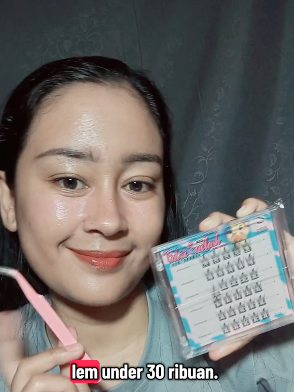 kuat bener padahal ga pake lem 😭 @bqi.official #bulumatapalsu #fakelashes #bqilash #bulumatapalsumurah 