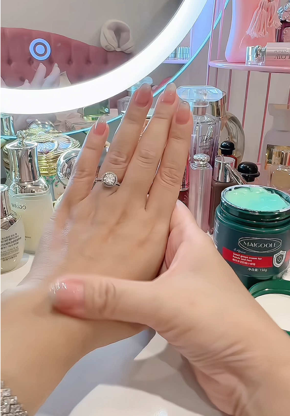 Tạm biệt bàn tay bàn chân khô ráp nứt nẻ với Kem dưỡng da tay chân MAIGOOLE #kemduongdatay #kemduongdataychan #kemduongda #taphoatrangtron 