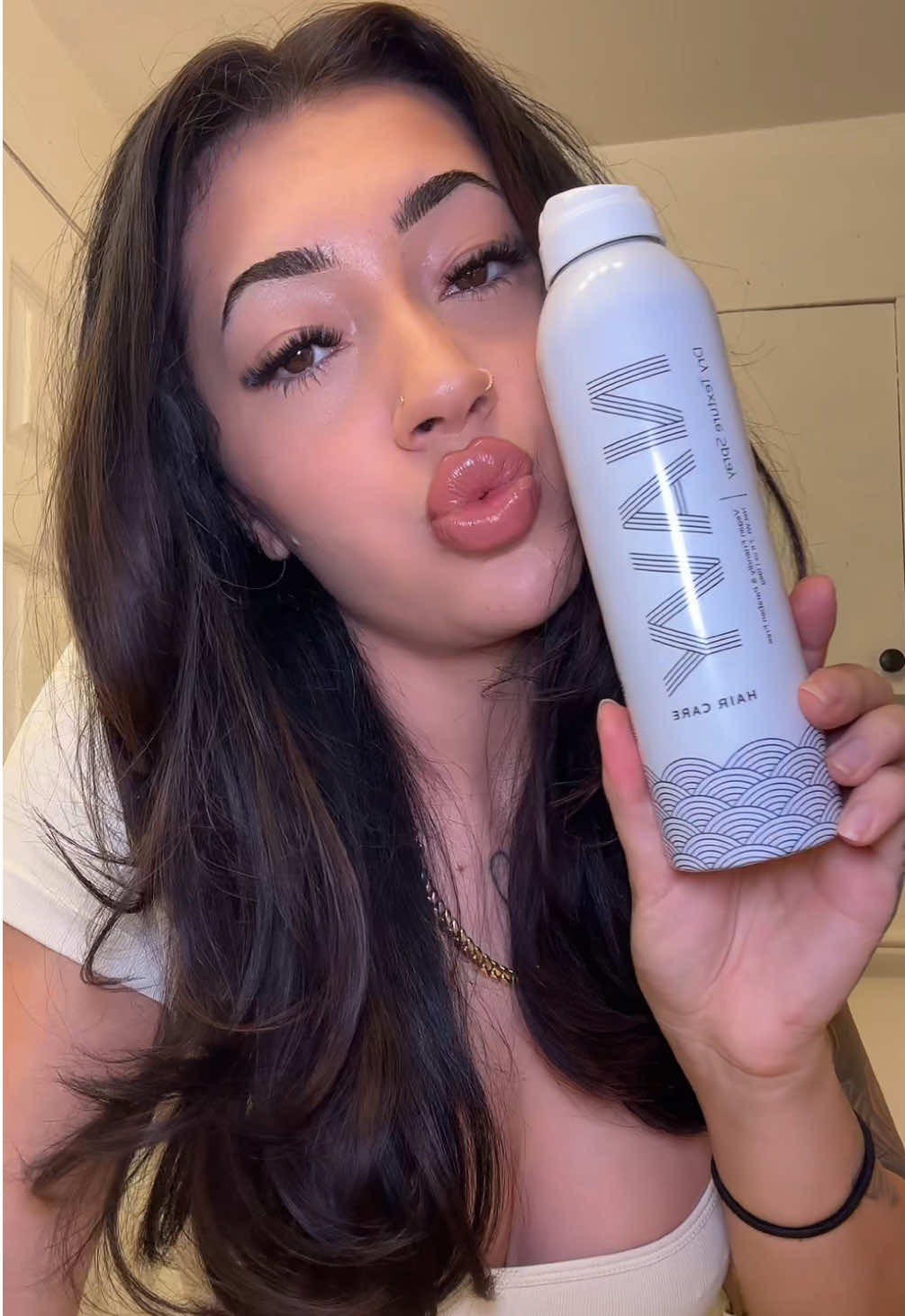 Loving this dry texture spray from @navyhaircare 🤩 #navydrytexturespray 