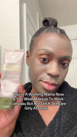 I love makeup,but I won’t risk the health of my skin while wearing it🙅🏾‍♀️‼️ Using a skin detoxifying mask 🍃in the middle of the week📆, helps give my skin the reset🔋 it truly needs ✨ @BRMUD_US  #koreanskincare #healthyskin #mudmask #glowyskin 