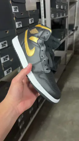 Really good Air Jordan 1 #fyp #viral #kicksonfire🔥 #sneakers #sneakercon 