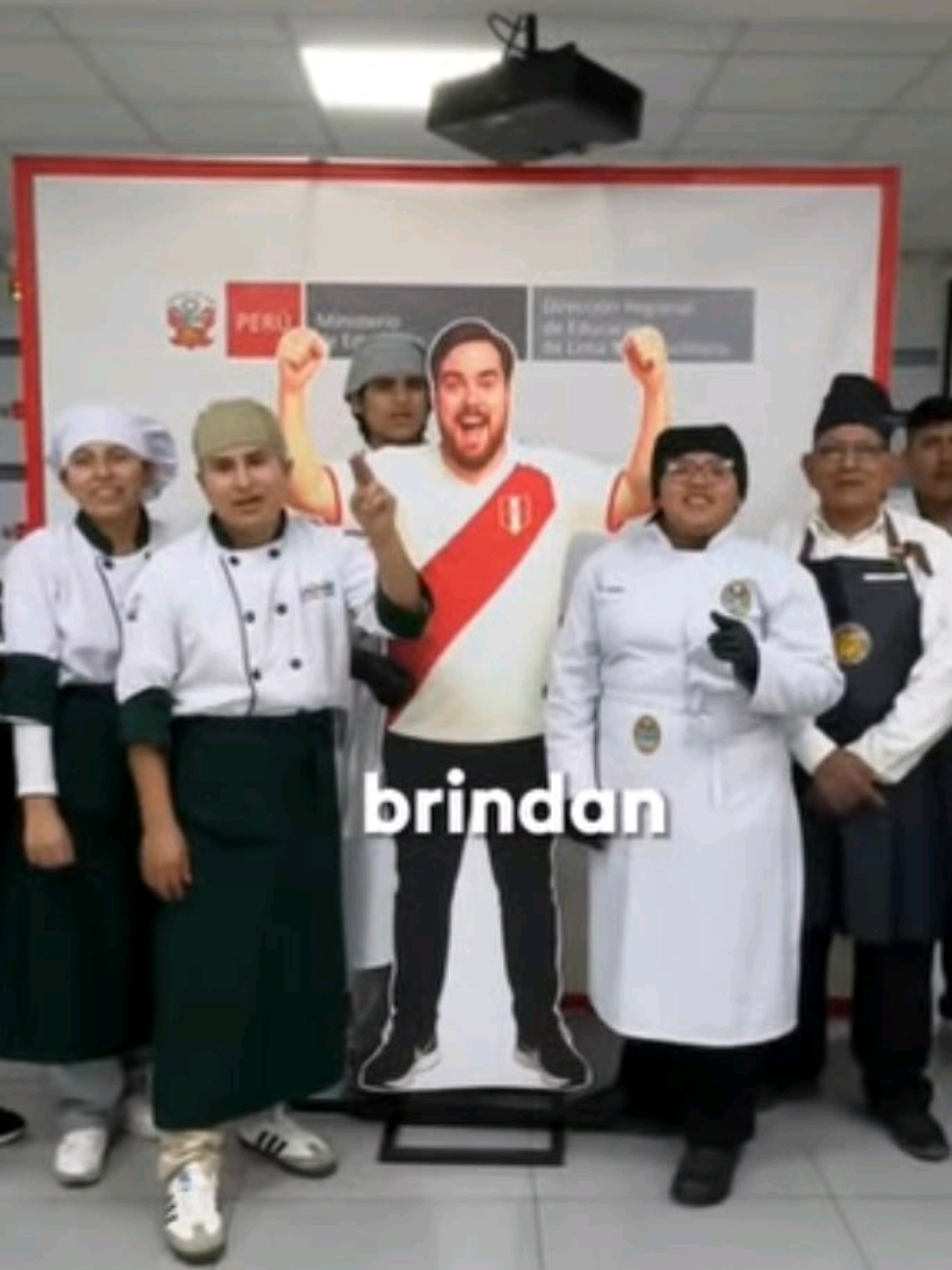 📅 En el Día de la Educación Técnico-Productiva y Superior, Tecnológica reconocemos el valioso aporte de estas modalidades que impulsan el desarrollo personal y profesional de miles de peruanos. 🙌✨ En Lima Metropolitana contamos con: 🔹 89 Centros de Educación Técnico-Productiva (CETPRO) 🔹 25 Institutos de Educación Superior Tecnológica Públicos (IESTP) 👉 Conócelos en el enlace de nuestra biografía. 🔝 En ellos se puede estudiar, sin pagar mensualidad, cursos y programas que desarrollan el talento y potencian las oportunidades laborales. 💼🎓 Hoy reafirmamos nuestro compromiso con la formación técnica como motor de crecimiento para Lima y el país. 🚀🇵🇪 #LaEducaciónQueMerecemos #EducaciónTécnica #PolíticaSeis #CETPRO #InstitutosPúblicos 